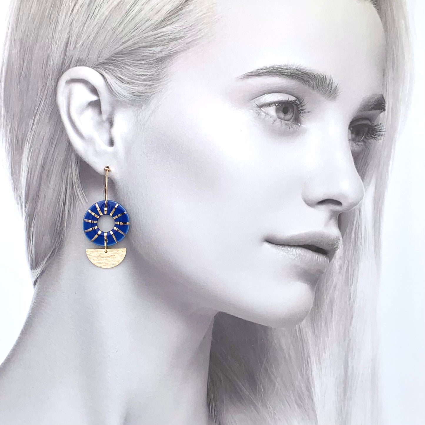 Boucles oeillet, bleu et or