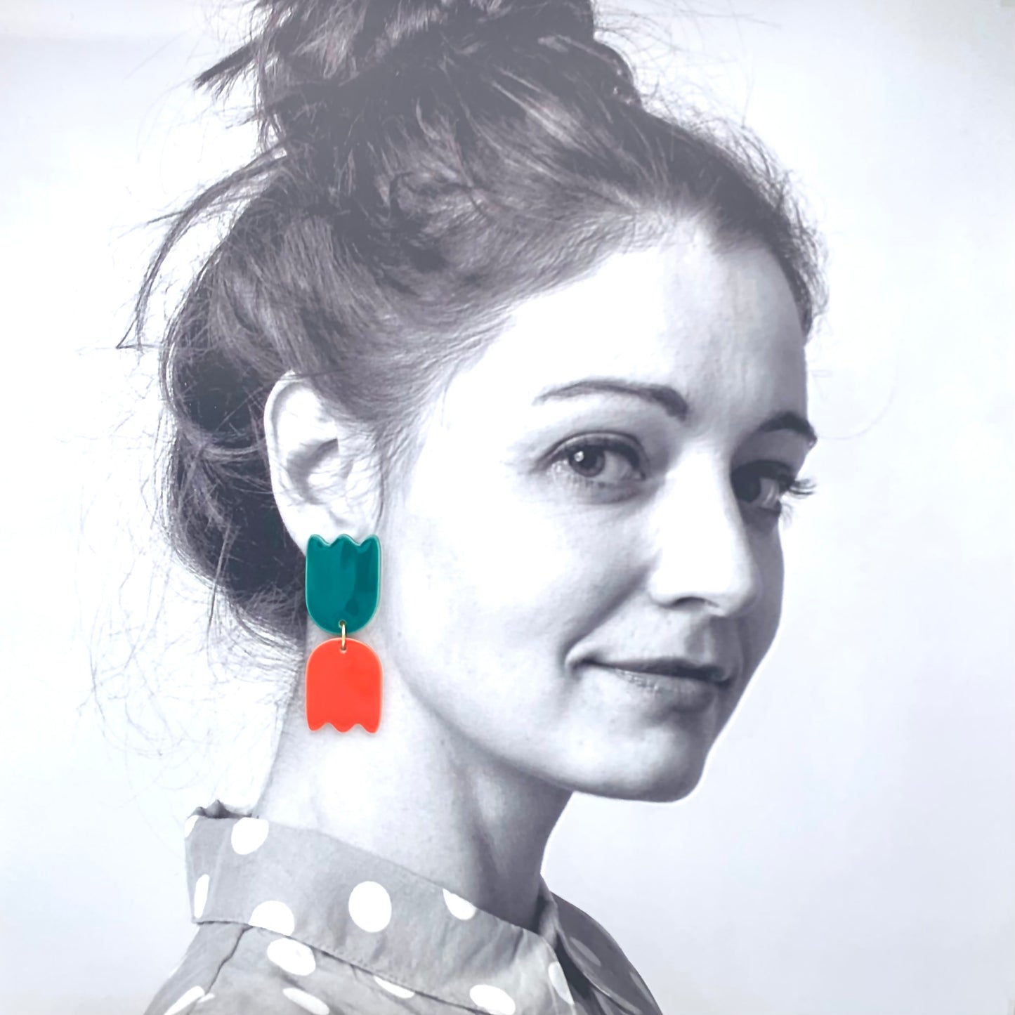 Boucles double fleur, bleu-vert et rouge