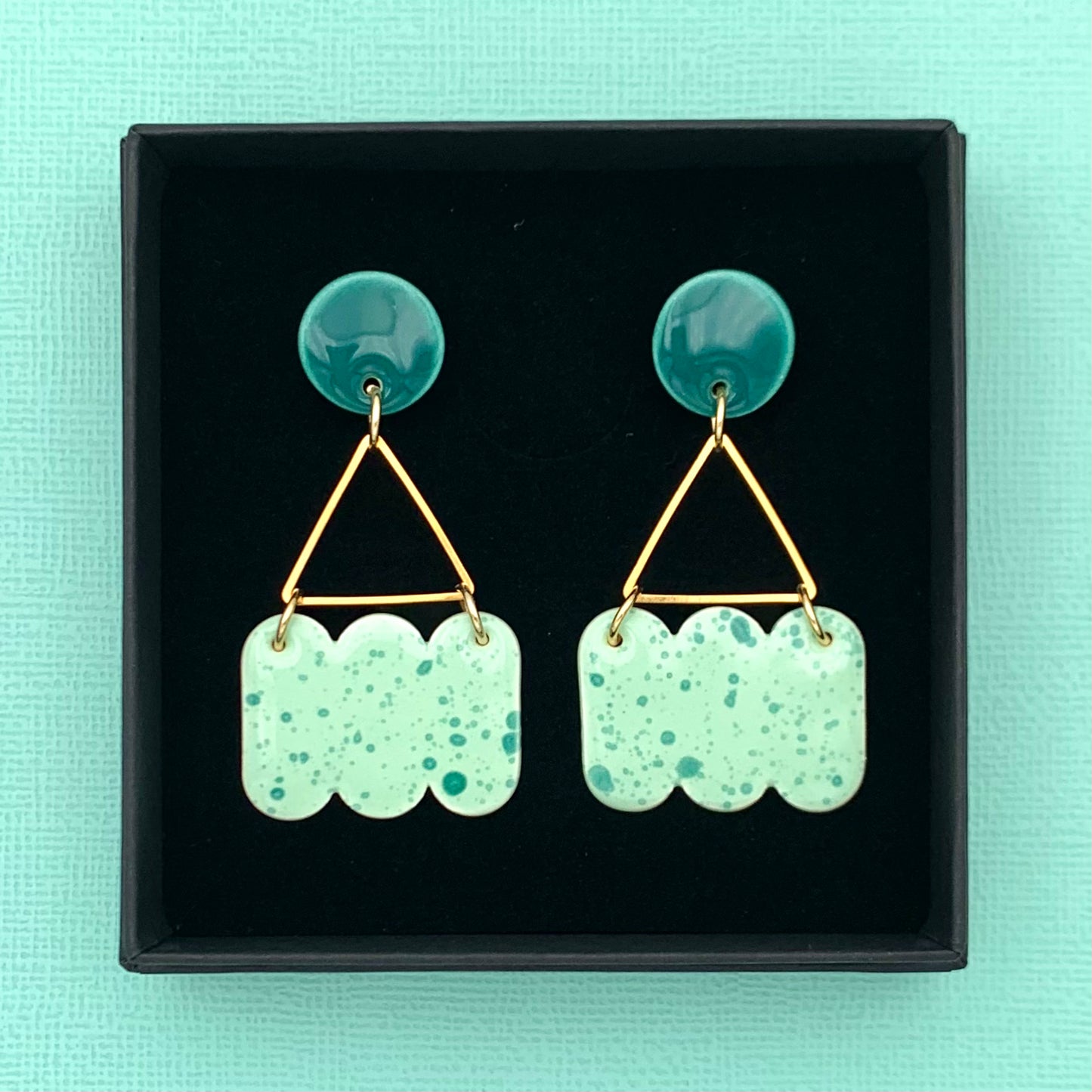 Boucles d'oreilles mouchetées nuage, vert-bleu et menthe pastel