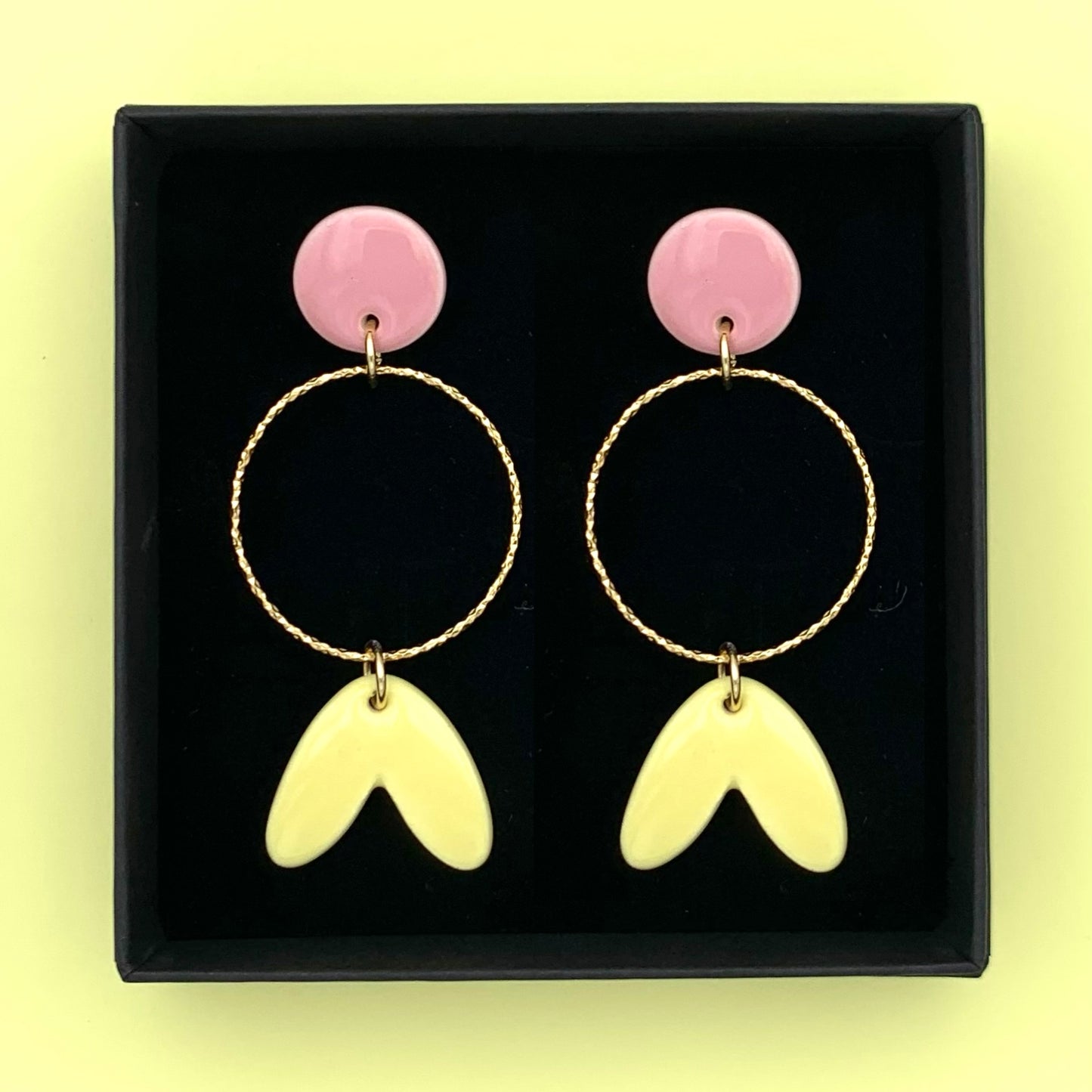 Boucles Plume, rose pâle et jaune clair
