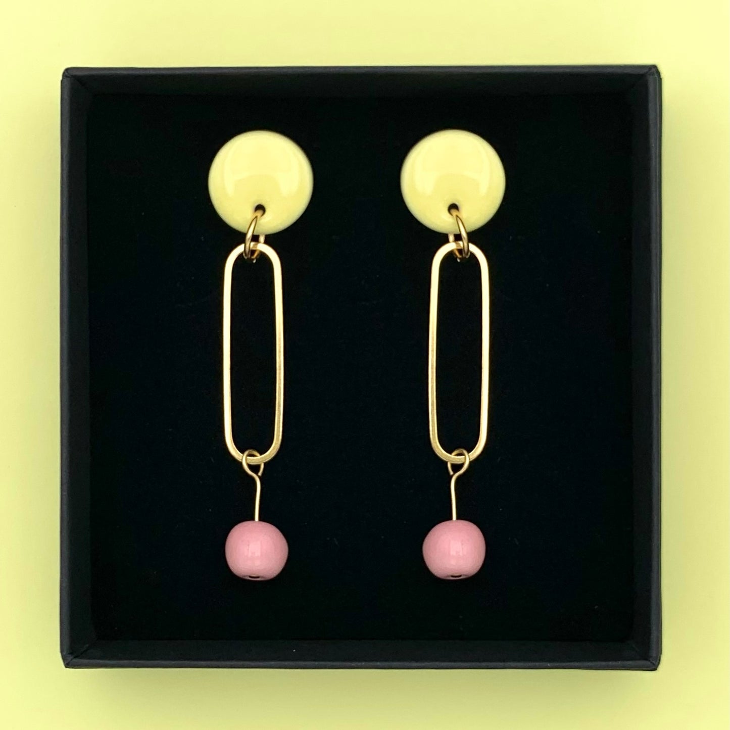 Boucles à perle, jaune clair et rose pâle