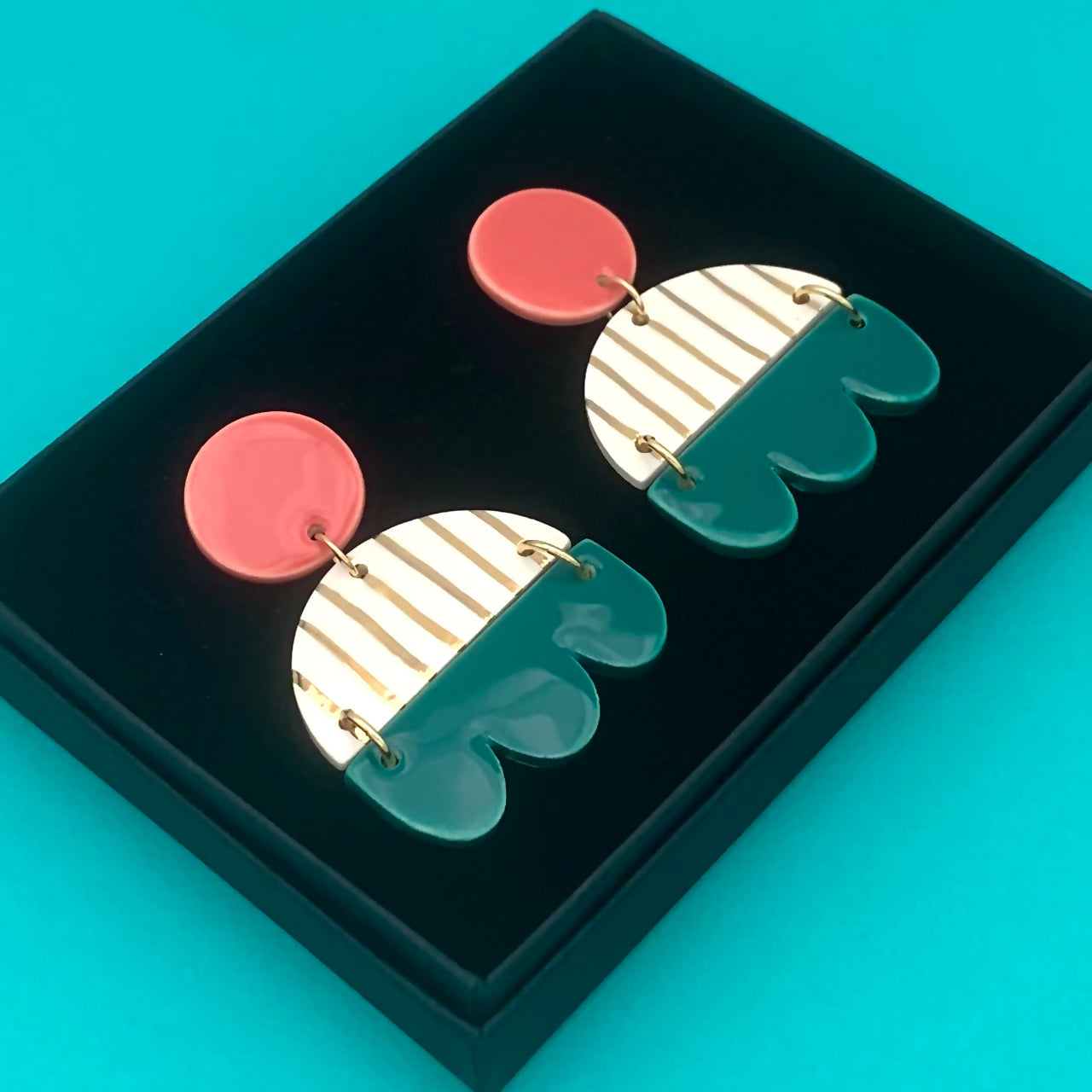 Grandes Boucles d'oreilles pendantes, rose, bleu-vert, blanc et or