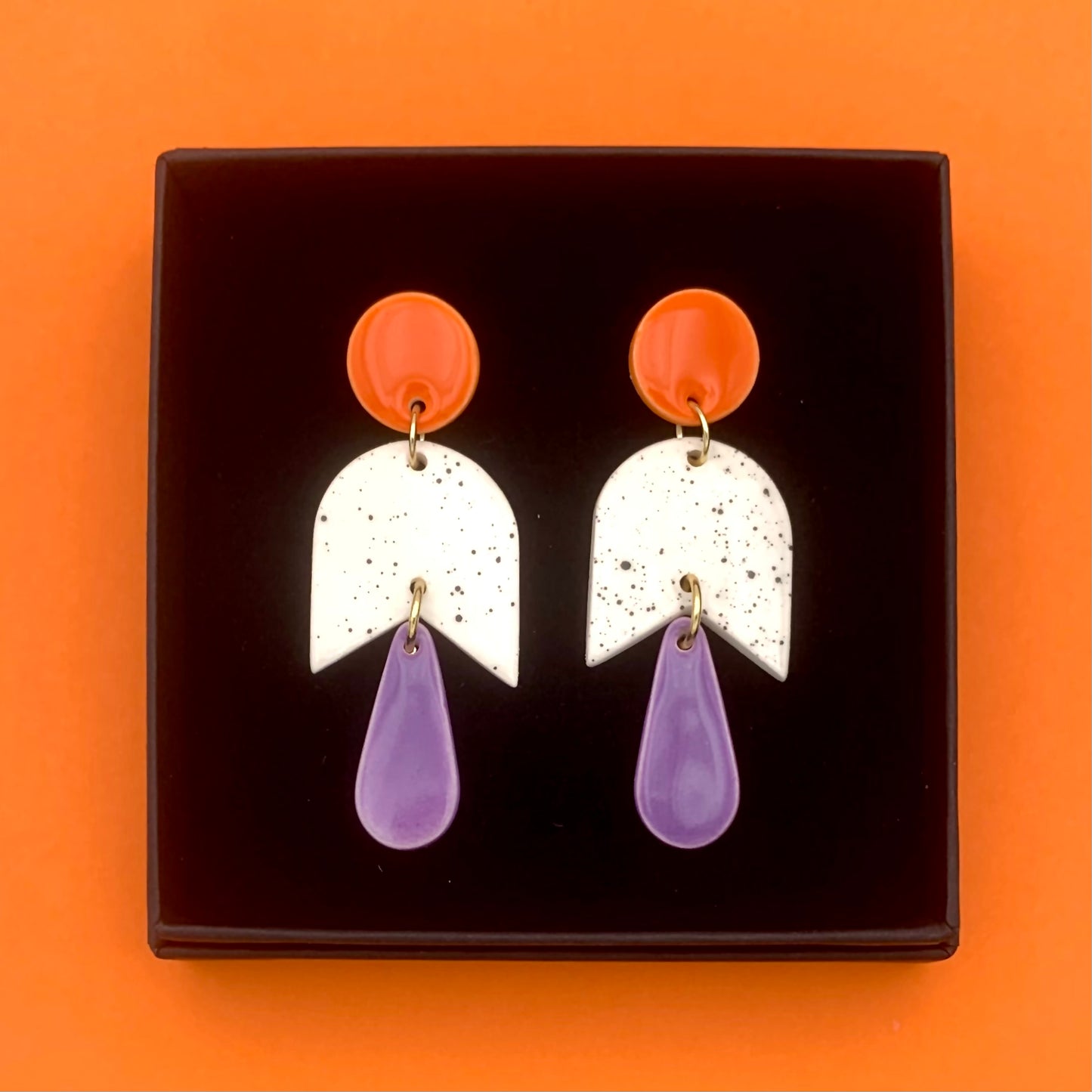 Boucles d'oreilles Capucine, orange, lilas et blanc moucheté