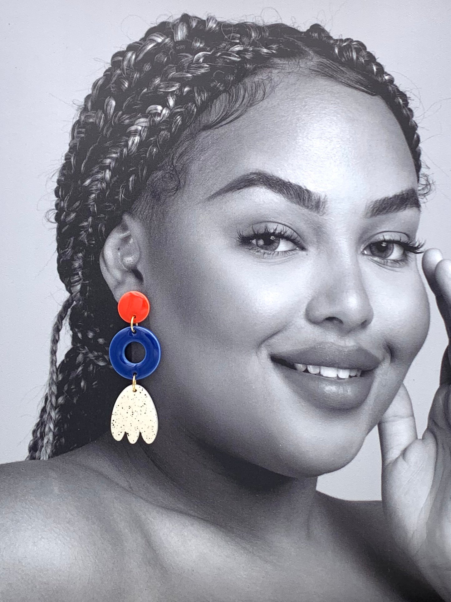 Boucles d'oreilles 3 pièces, rouge bleu et blanc moucheté