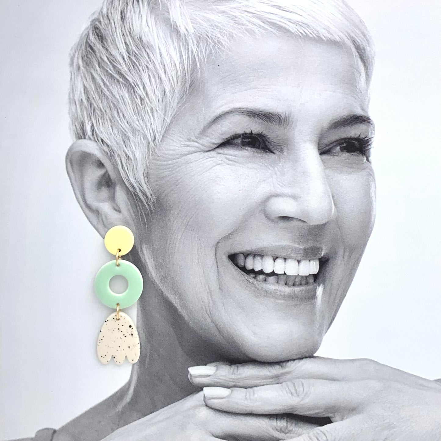 Boucles d'oreilles 3 pièces, jaune pâle, menthe pastel et blanc moucheté