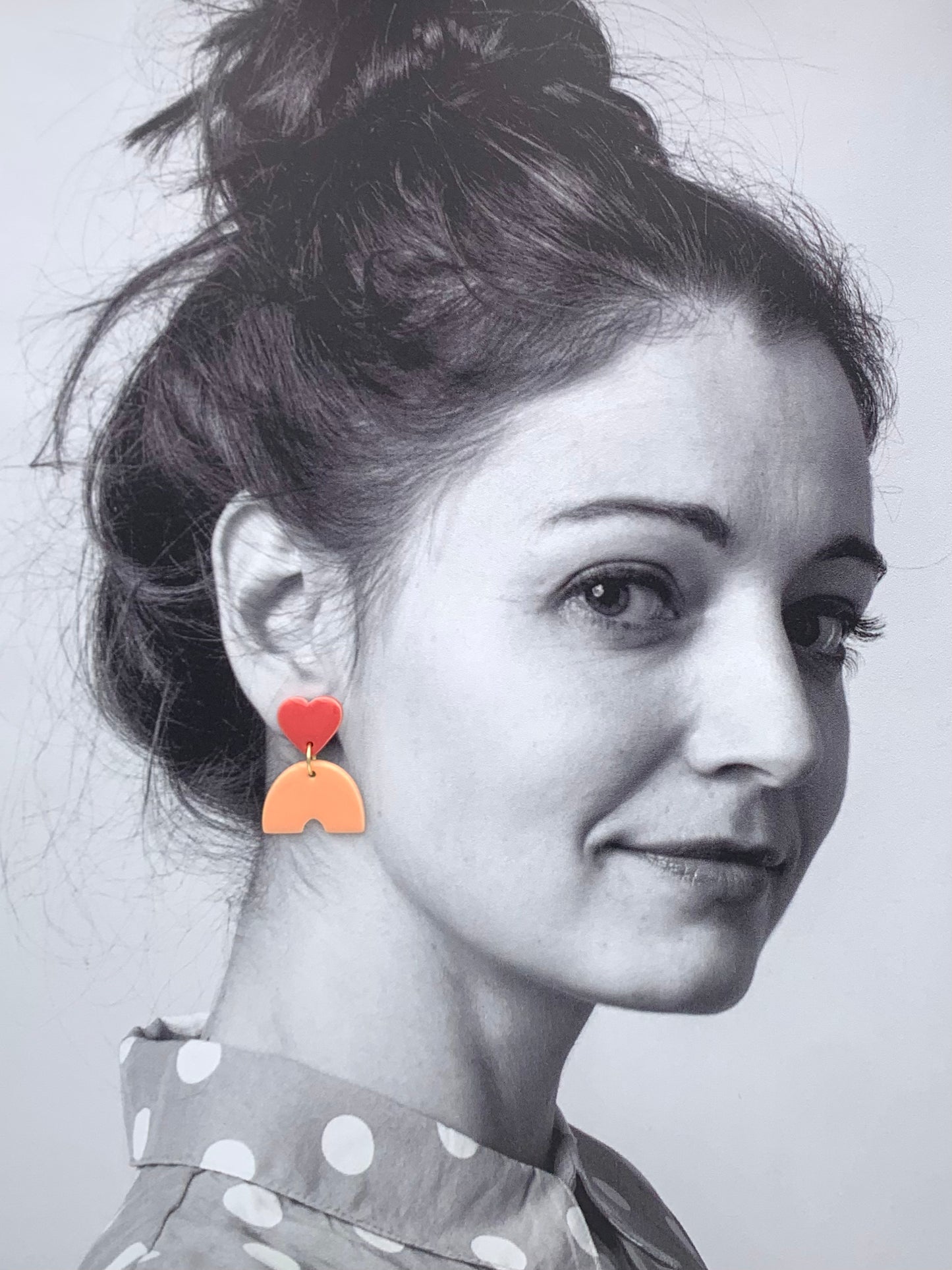 Boucles d'oreilles coeur et pont, abricot et corail