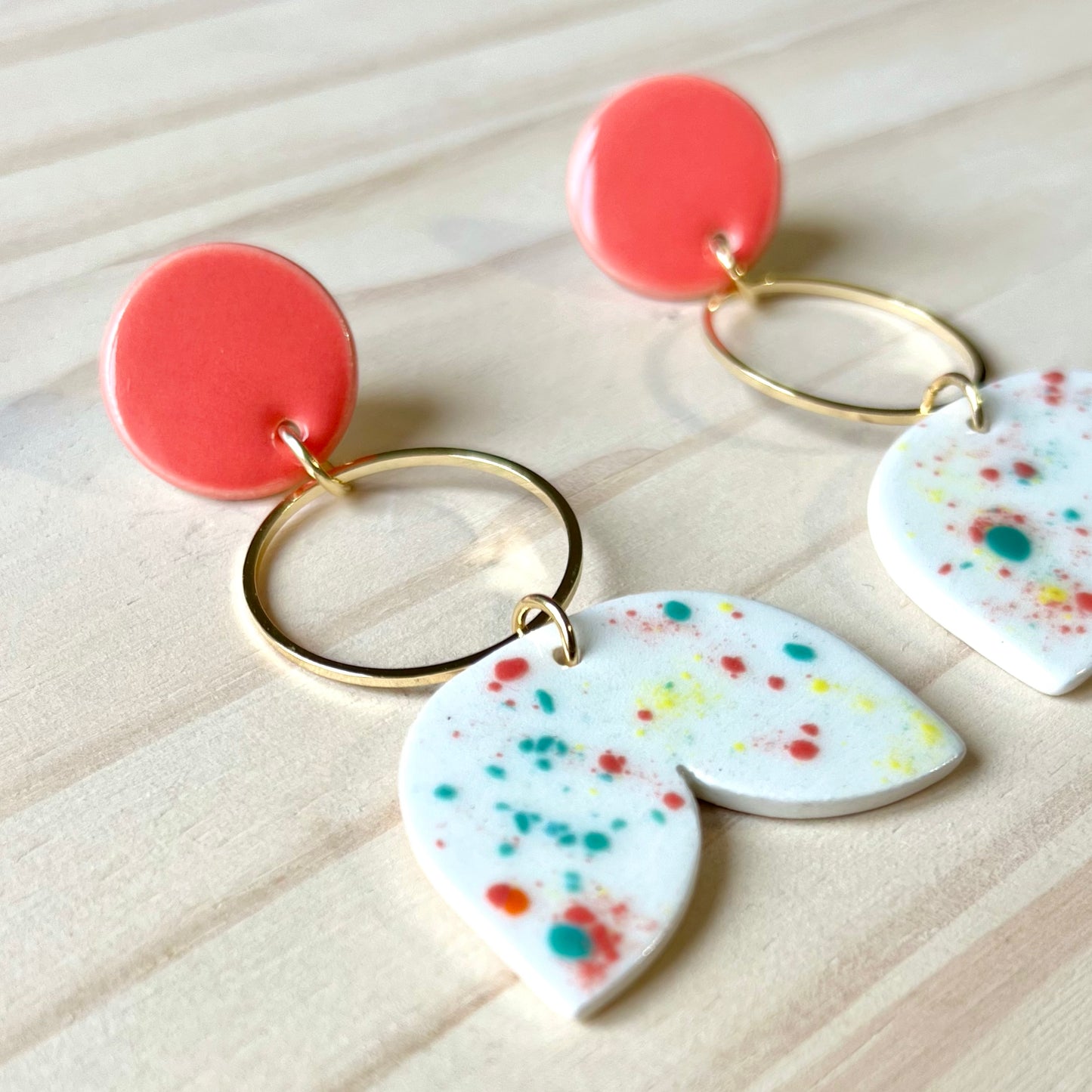 Boucles d'oreilles XL Confetti, menthe et blanc tacheté