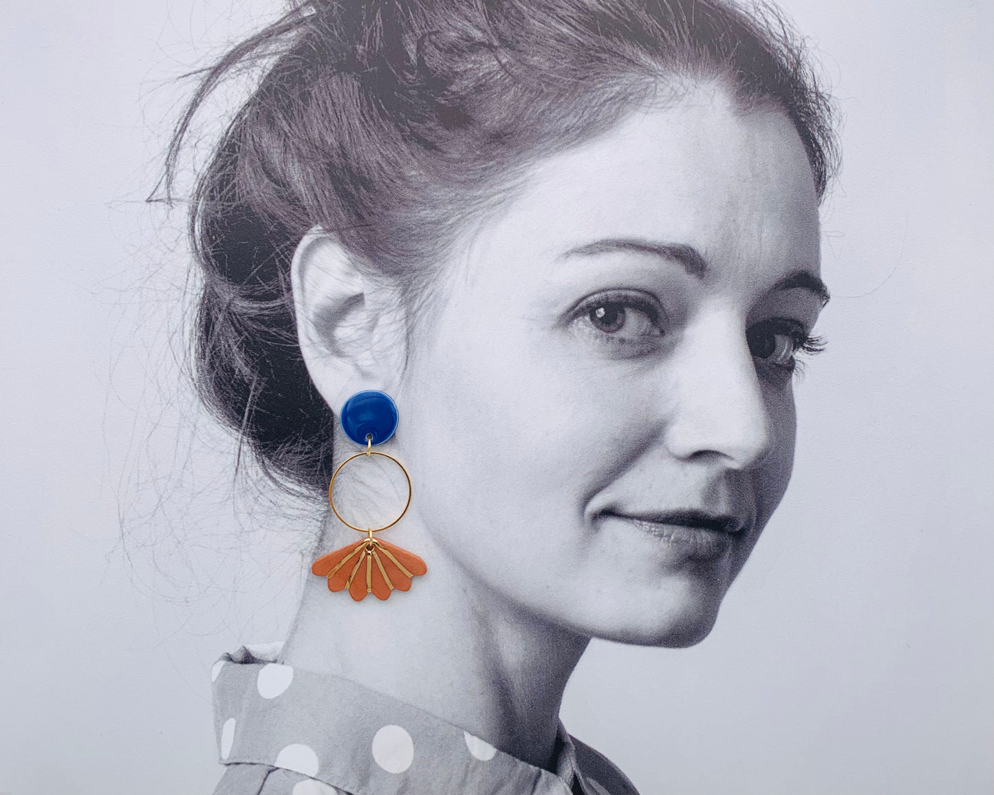 Boucles d'oreilles papillon, bleu, marron et or