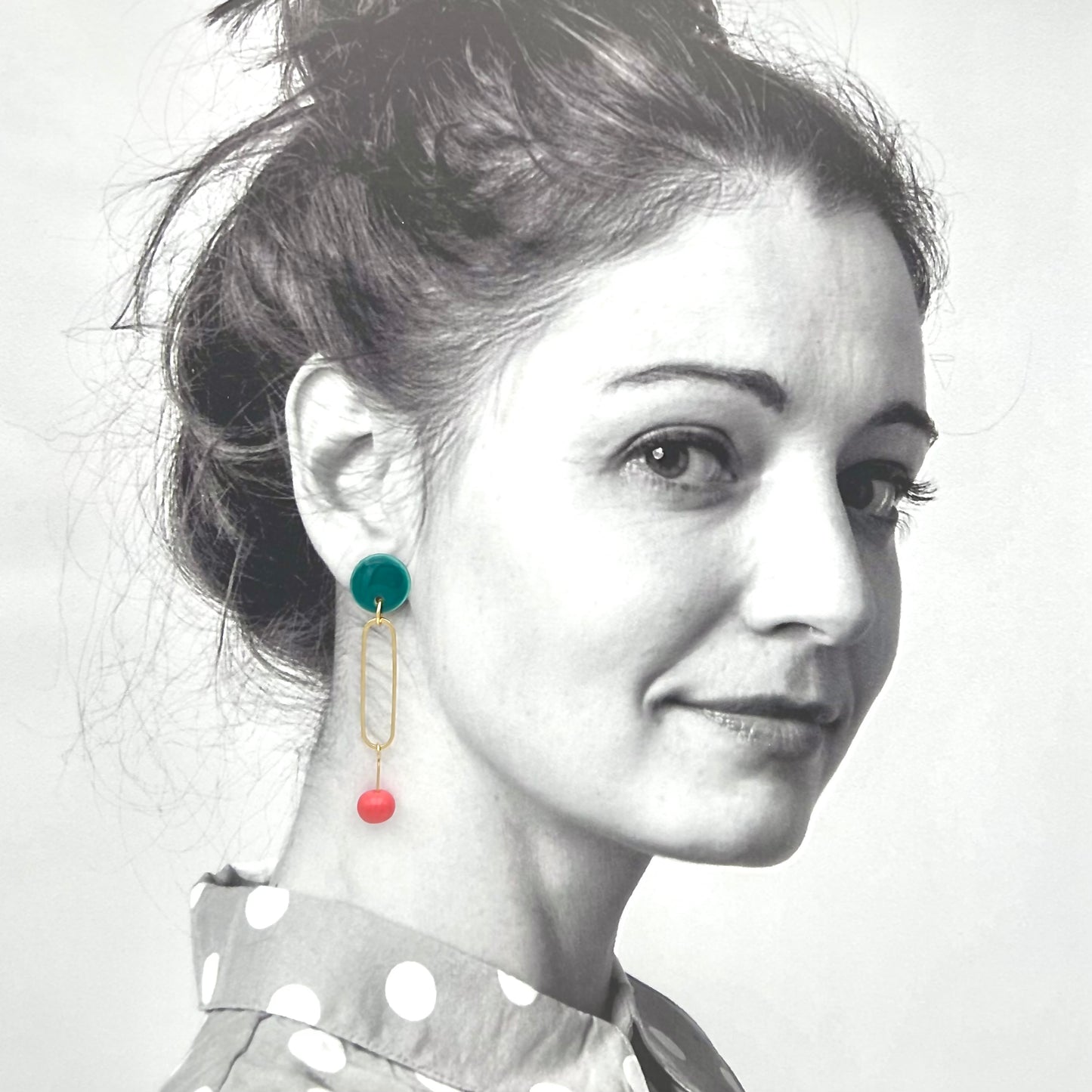 Boucles à perle, vert-bleu et rose corail