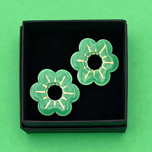 Boucles d'oreilles petite fleur, vert pomme et or