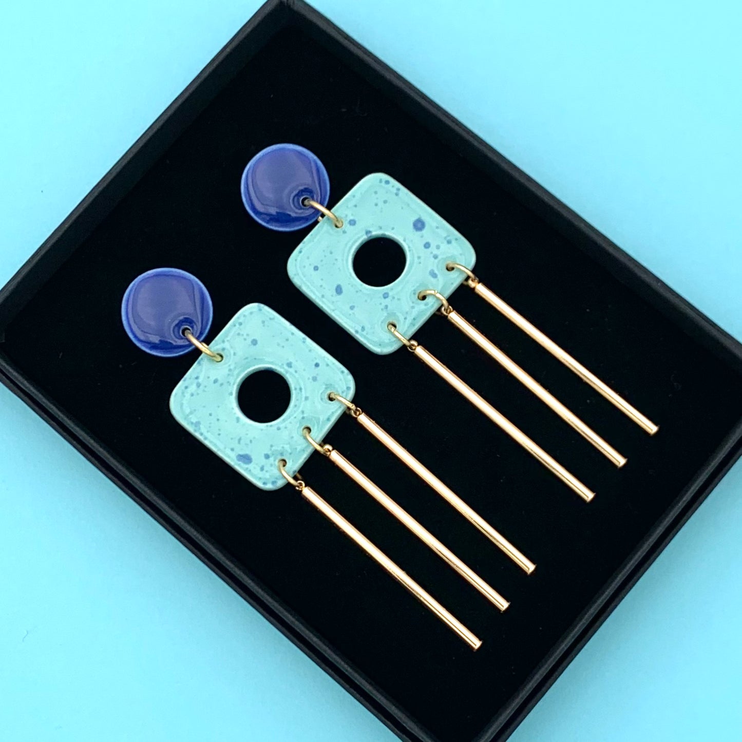 Boucles d'oreilles mouchetées à pampilles, bleu klein et bleu aqua