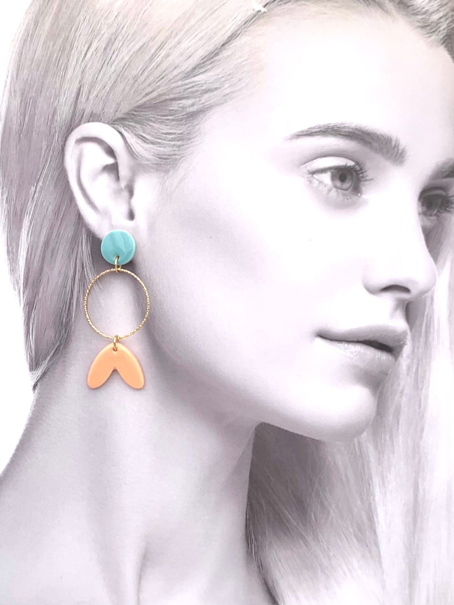 Boucles Plume, bleu aqua et abricot