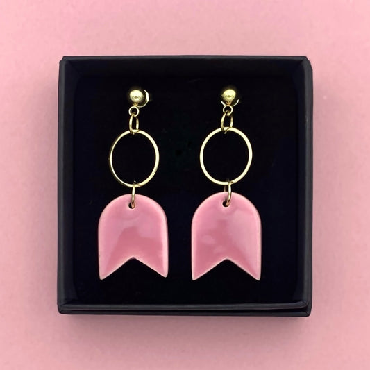 Petites boucles tulipe, vieux rose