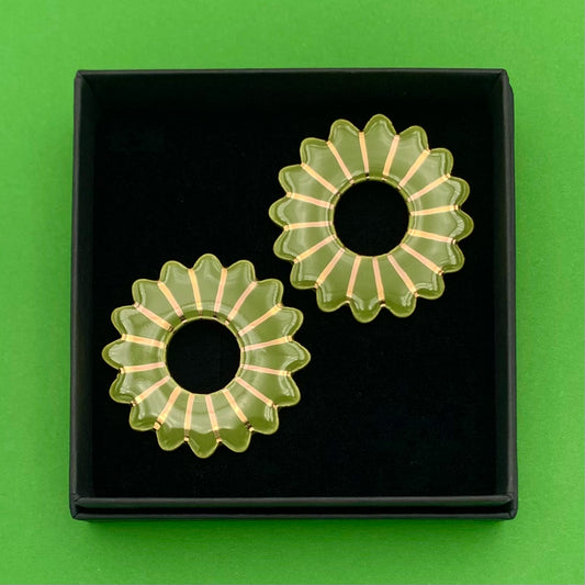Boucles d'oreilles Marguerite, vert kaki et or