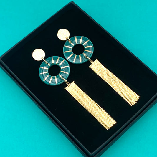Boucles d'oreilles donut à chaînettes, vert-bleu et or