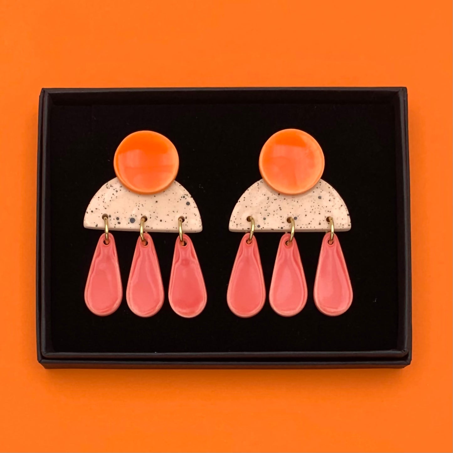 Grandes Boucles d'oreilles à gouttes, orange, beige moucheté et rose