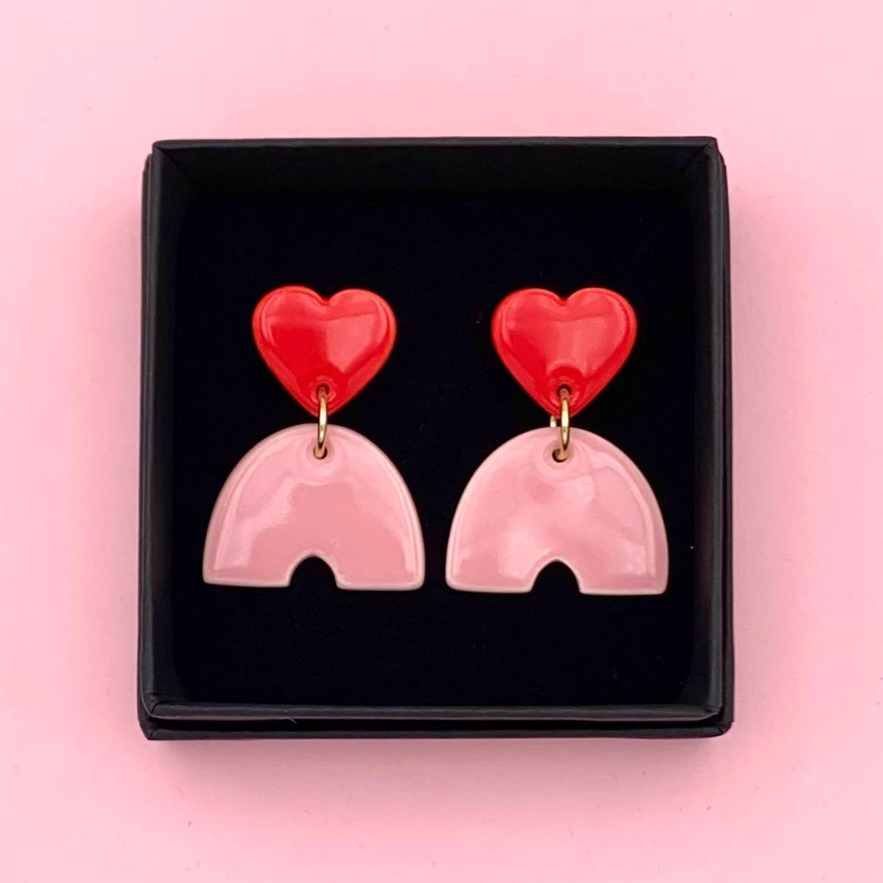 Boucles d'oreilles coeur et pont, rouge et rose pâle