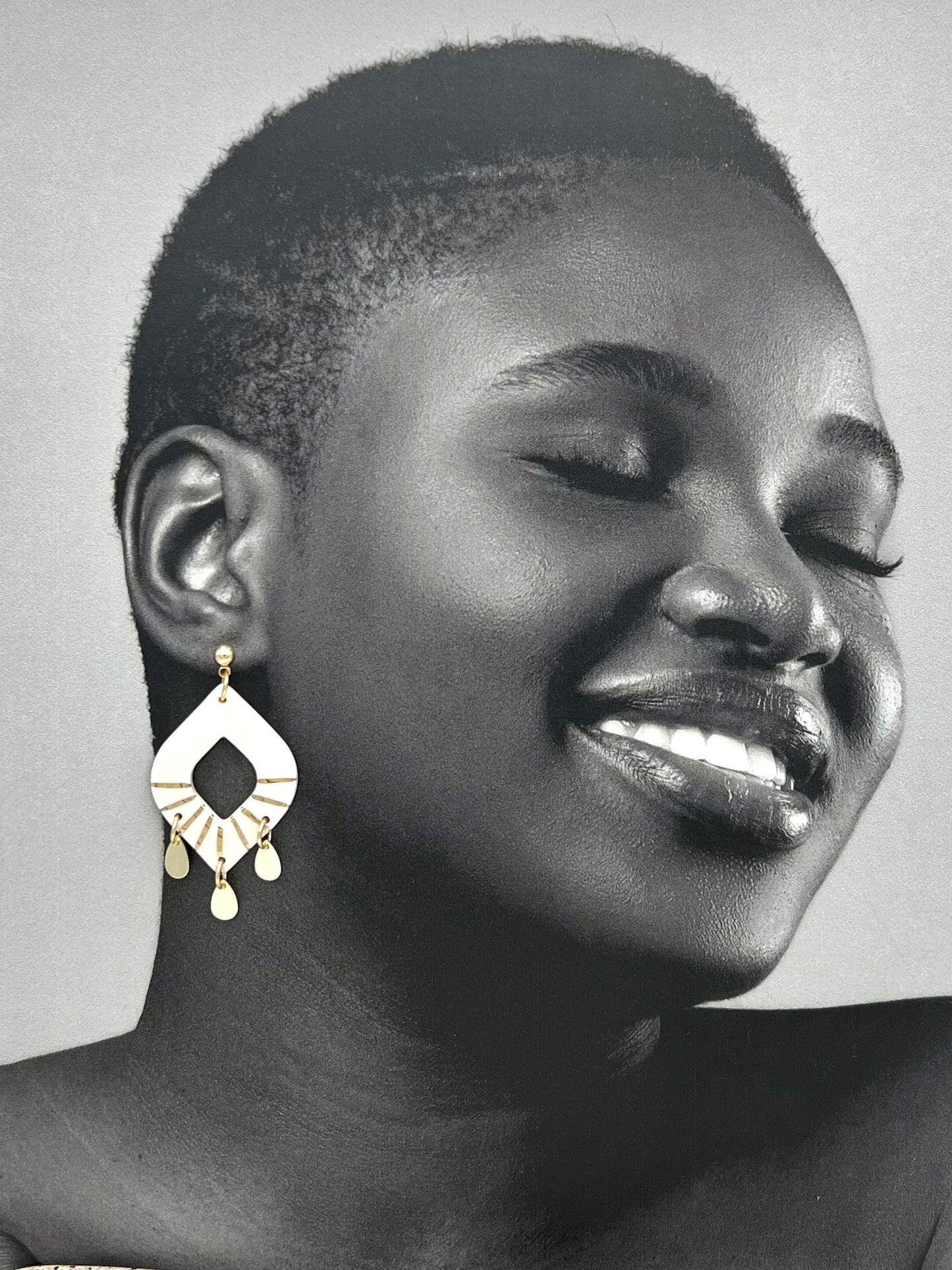 Boucles d'oreilles Orient, blanc et or