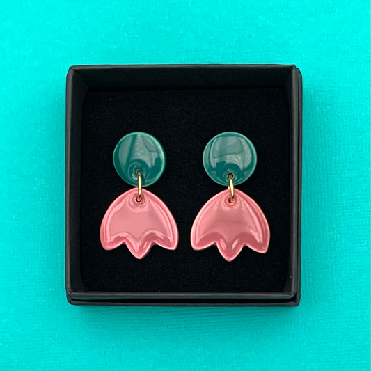 Boucles d'oreilles petite tulipe, vert-bleu et prune
