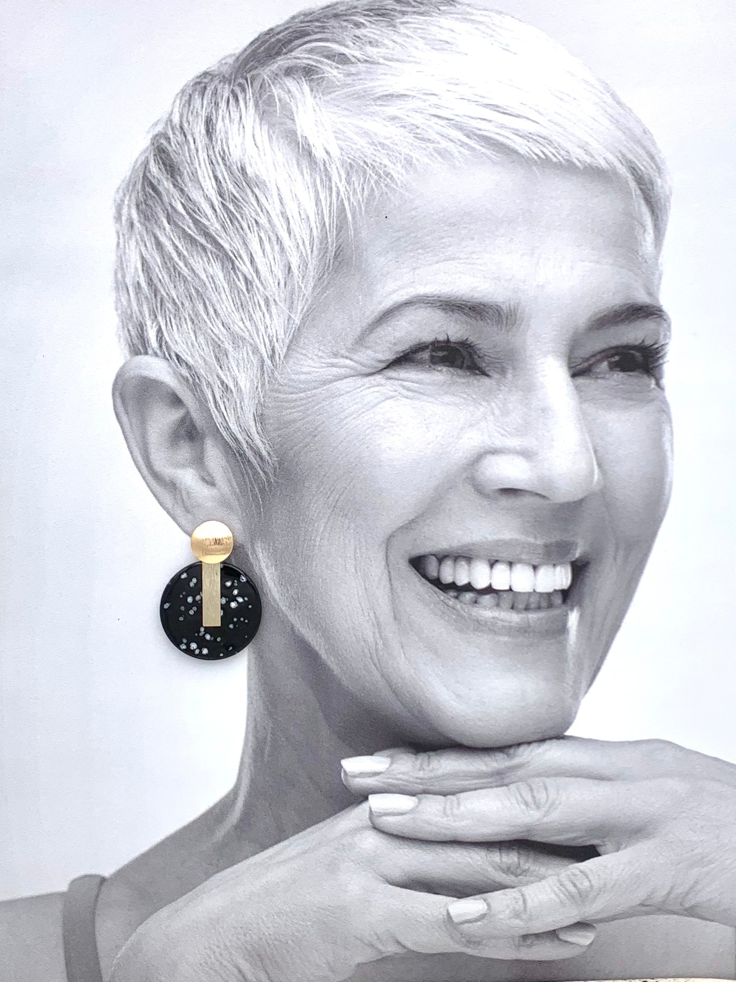 Boucles d'oreilles Cosmos, noir moucheté