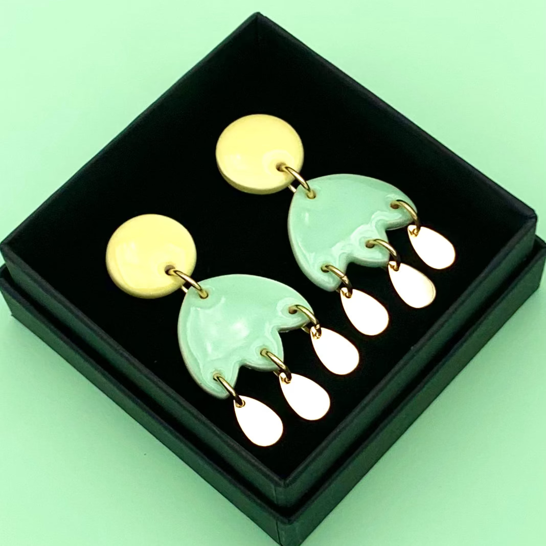 Boucles d'oreilles 3 gouttes, jaune pâle et menthe pastel