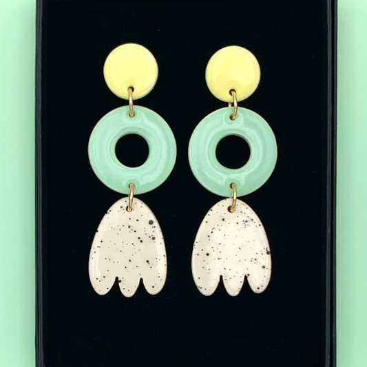Boucles d'oreilles 3 pièces, jaune pâle, menthe pastel et blanc moucheté