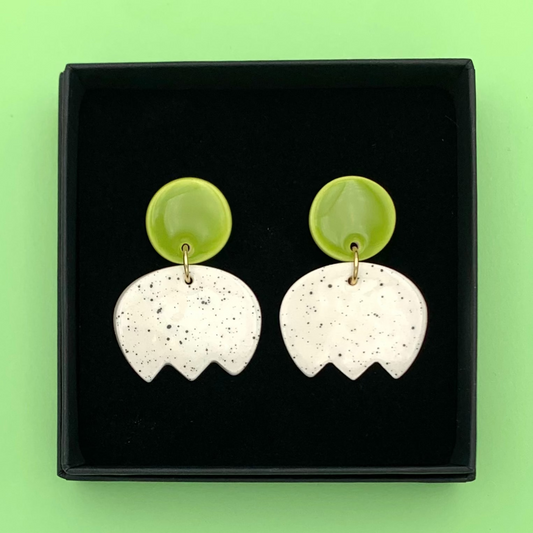 Boucles Pétula, vert pistache et blanc moucheté