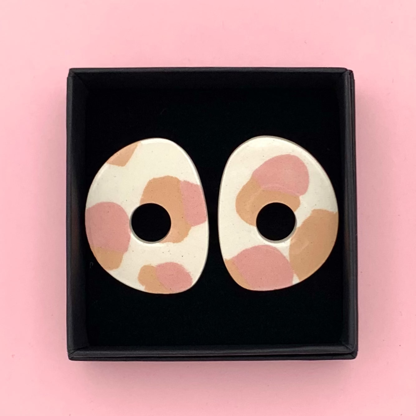 Boucles d'oreilles nerikomi donut, blanc, beige et rose