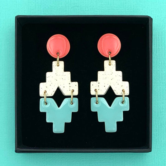 Boucles Lego, rose corail et bleu turquoise