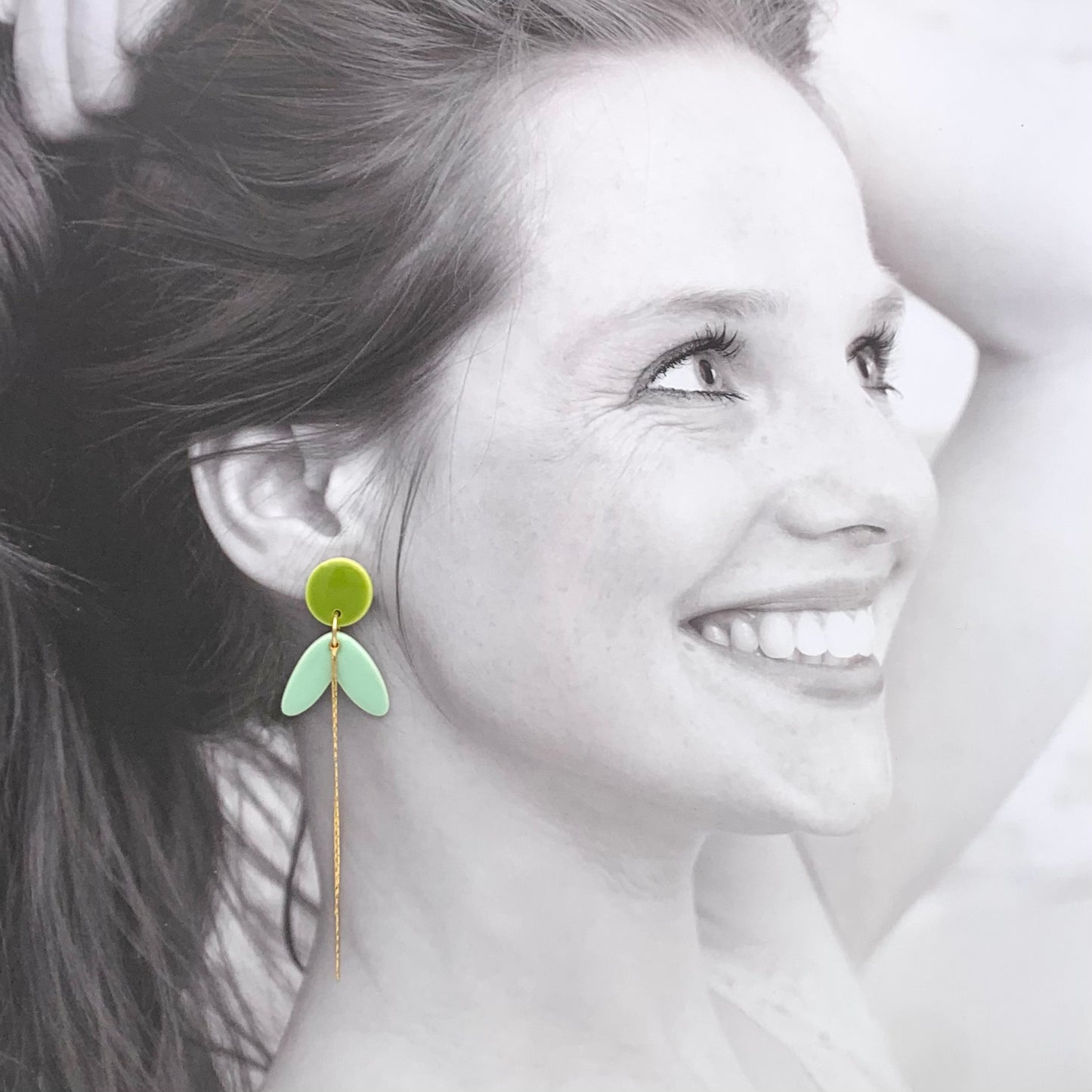 Boucles longues, vert pistache et menthe pastel