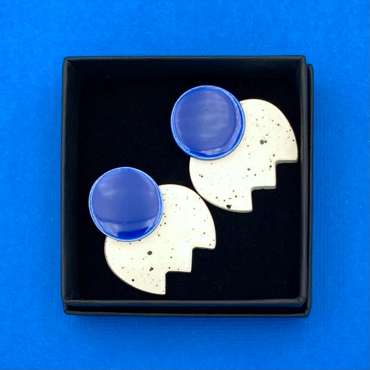 Boucles Bonbon moucheté, bleu cobalt