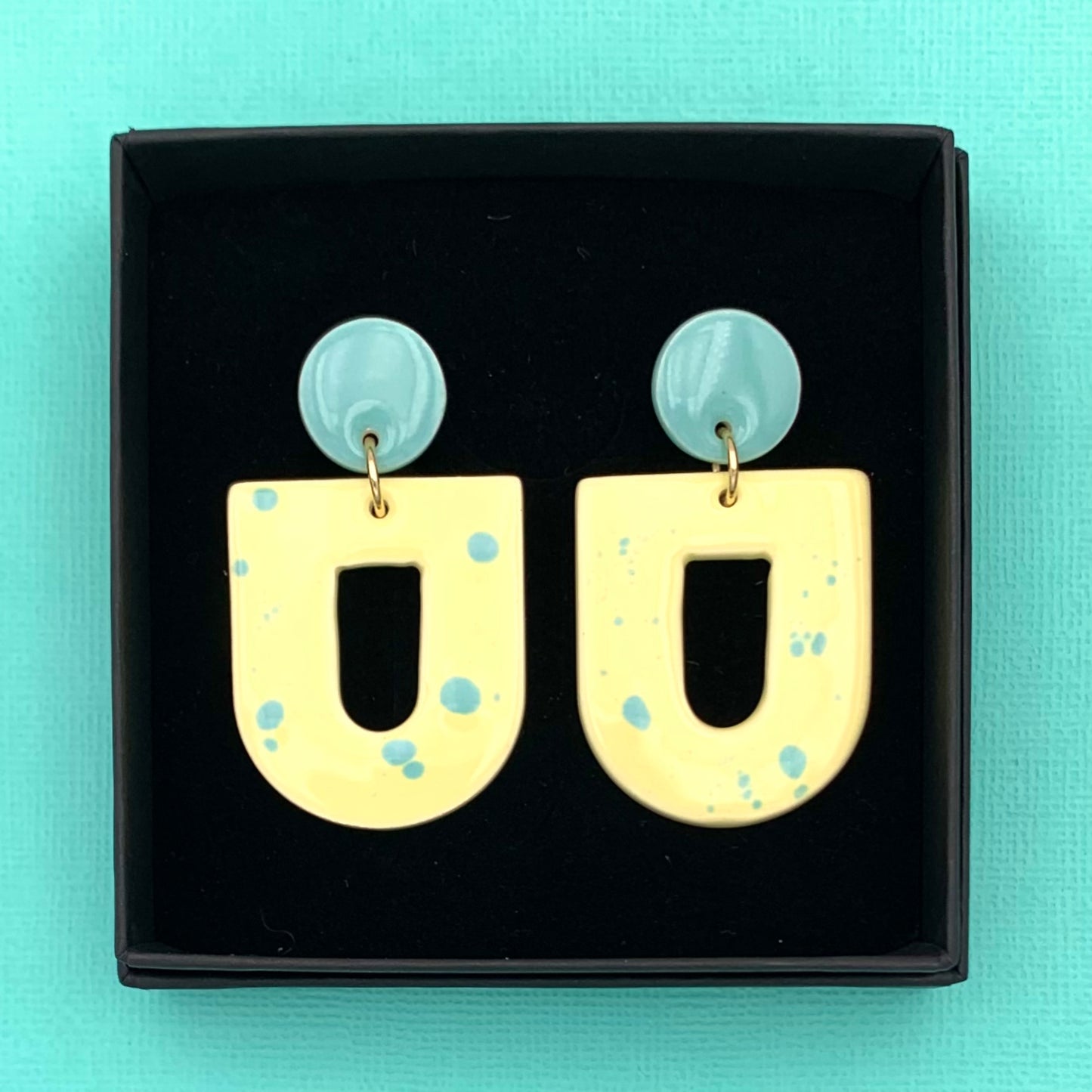 Boucles Grande Arche mouchetée, jaune pâle et turquoise