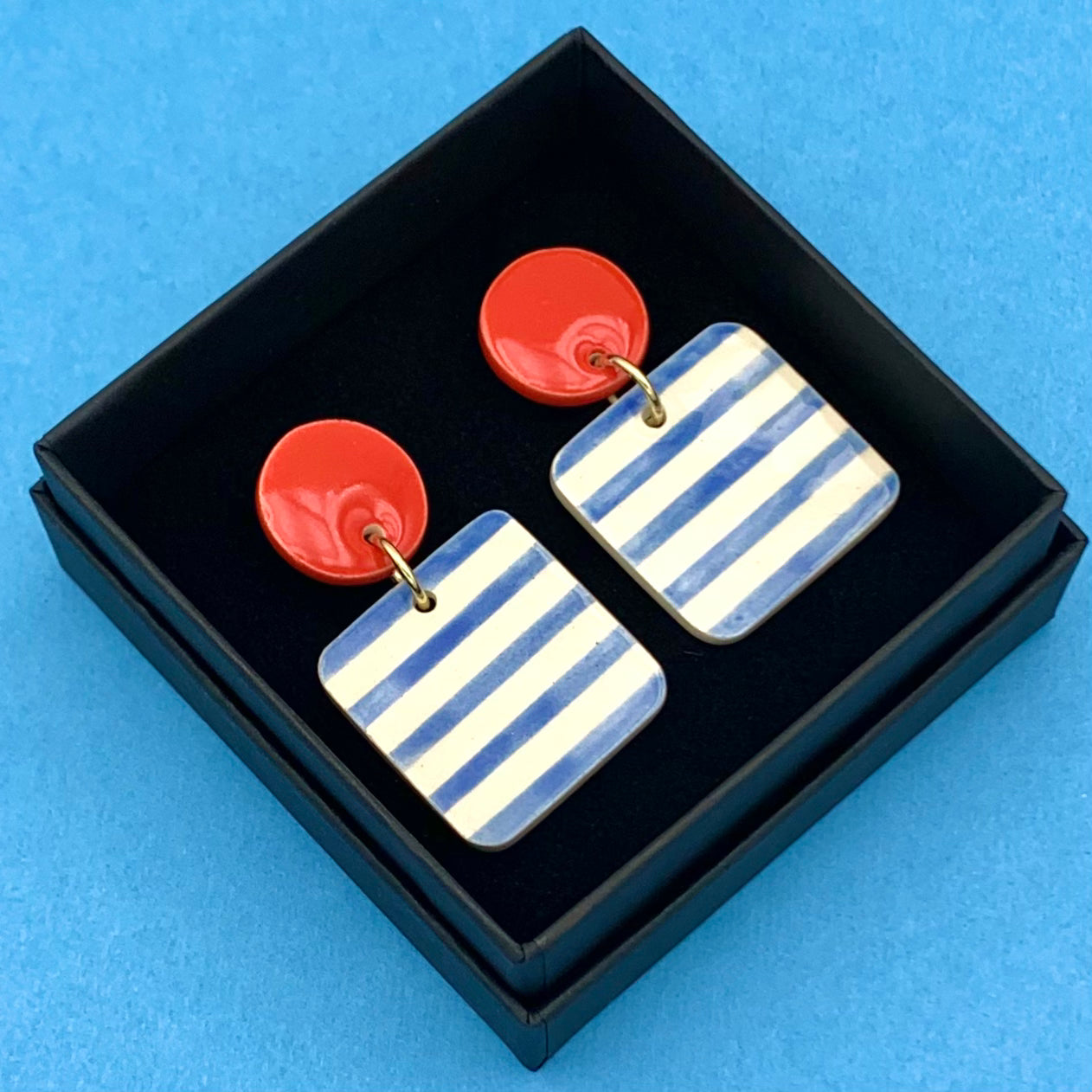 Boucles Marinière carrées, rouge et bleu