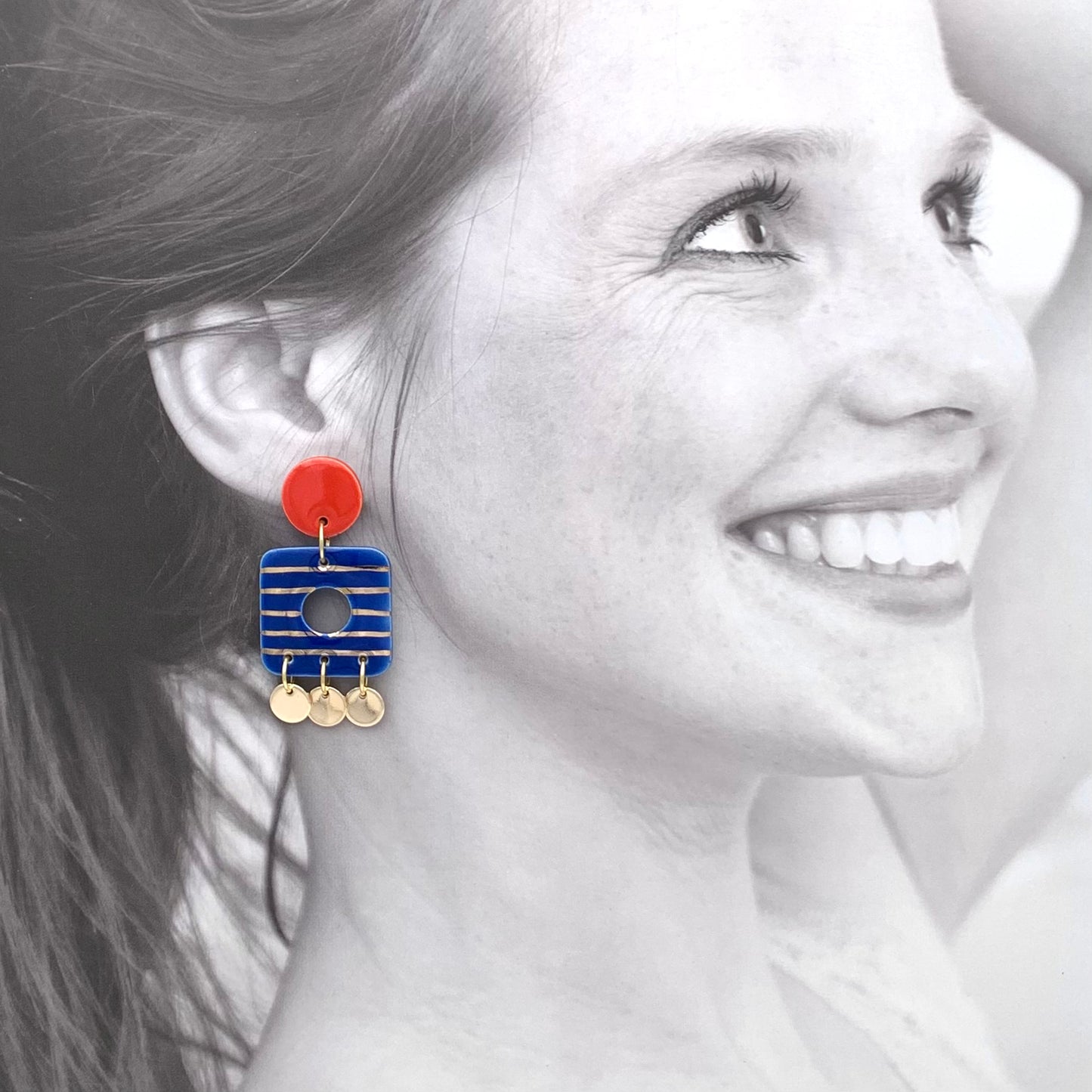 Boucles Carillon, rouge et bleu