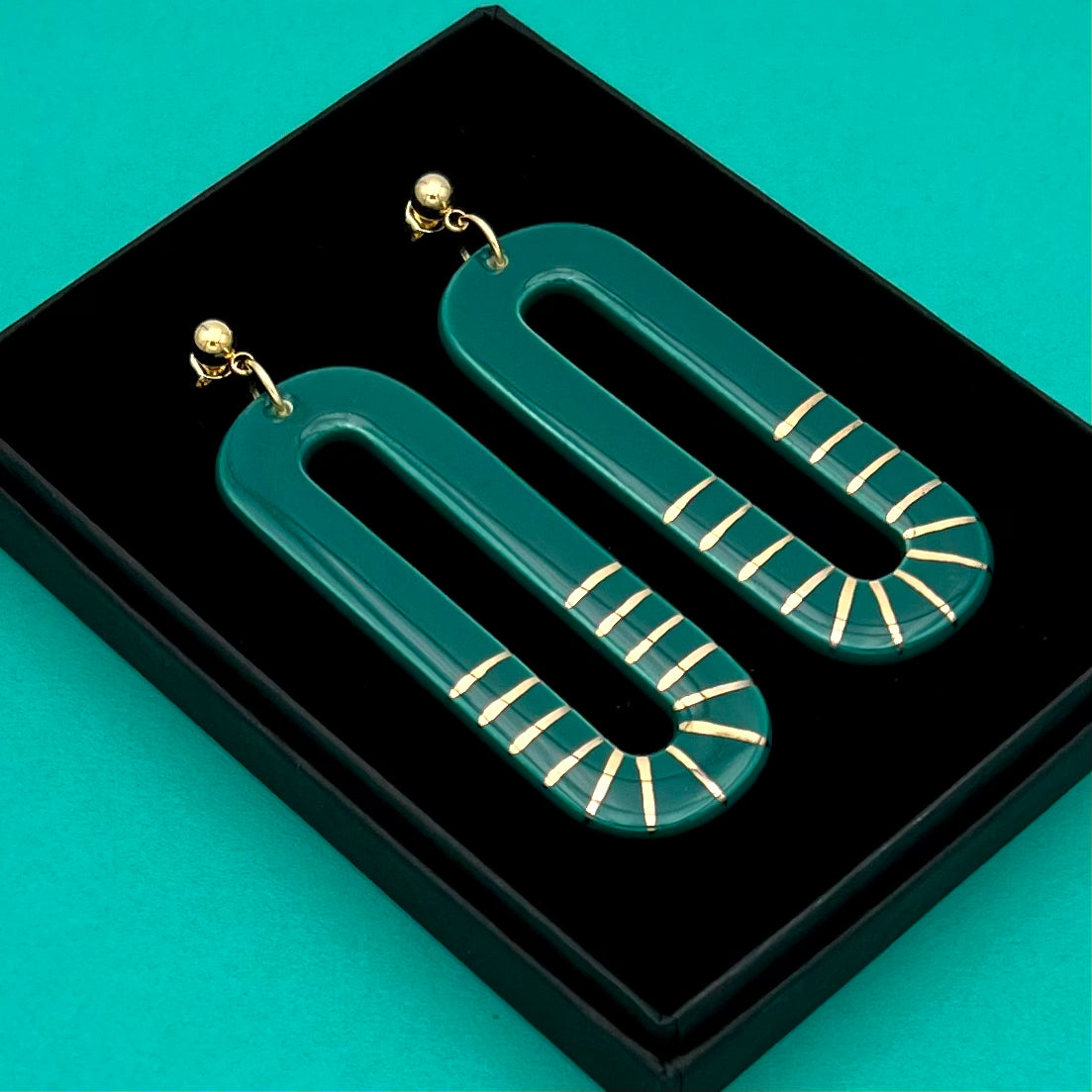 Boucles d'oreilles ovale allongé, vert-bleu et or
