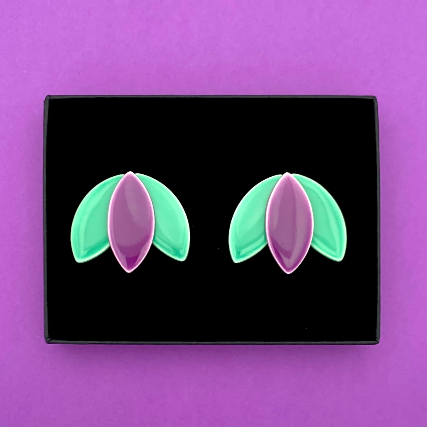 Boucles d'oreilles Perroquet, menthe et violet