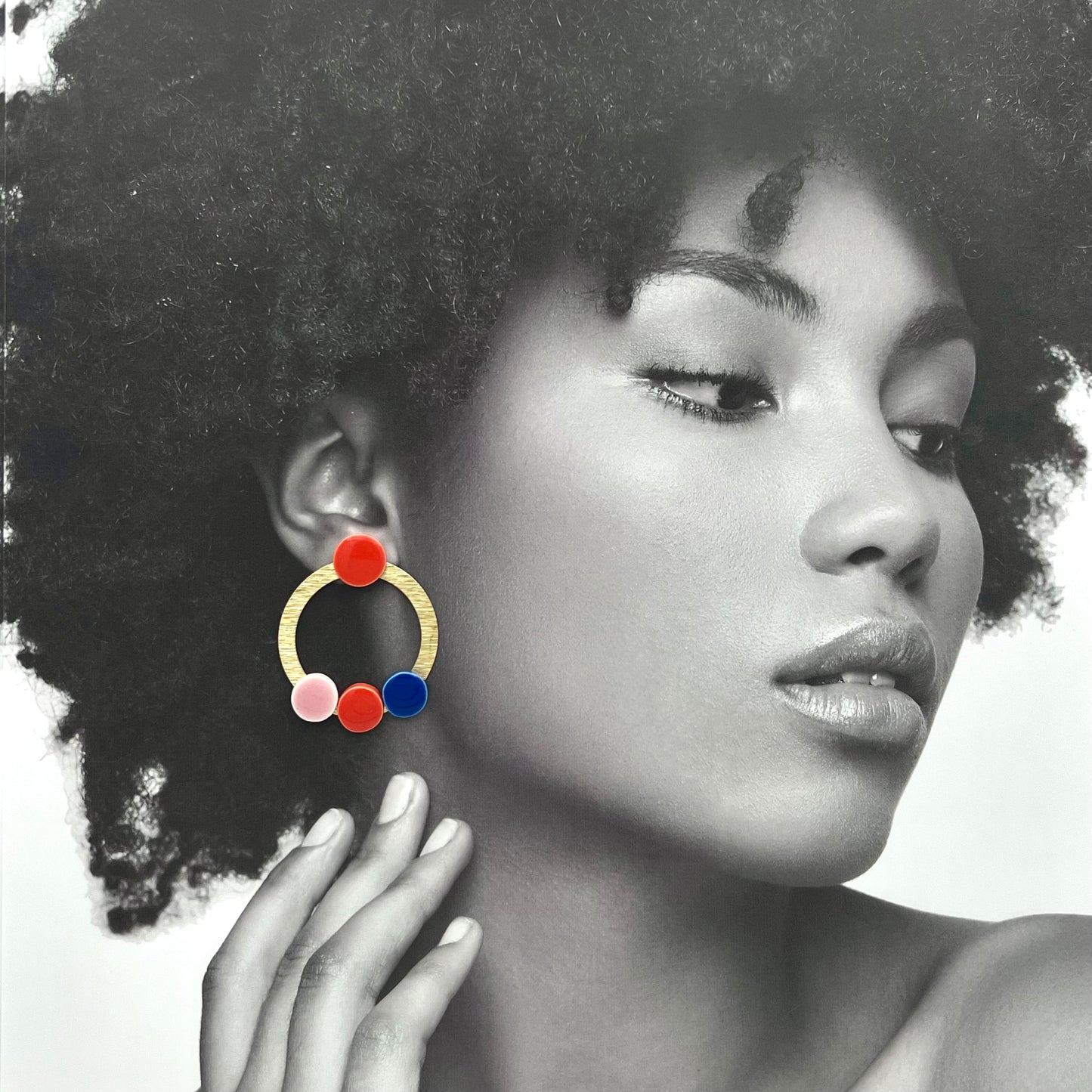 Boucles Farandole, bleu, rouge et rose pâle