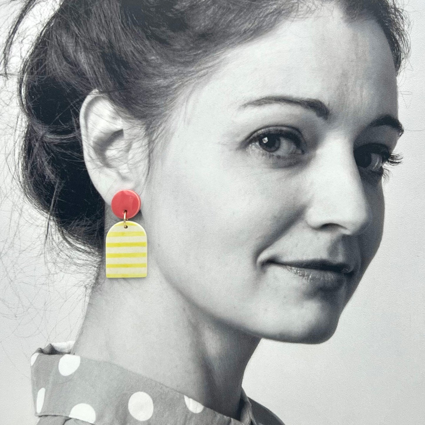 Boucles Marinière cloche, rose corail et jaune